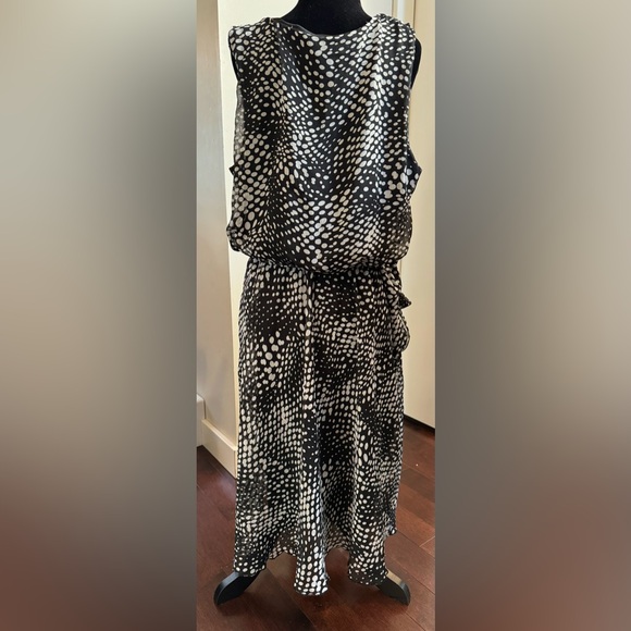 🟢 Pennington’s 1x black printed sleeveless dress. 🟢 - Picture 2 of 11